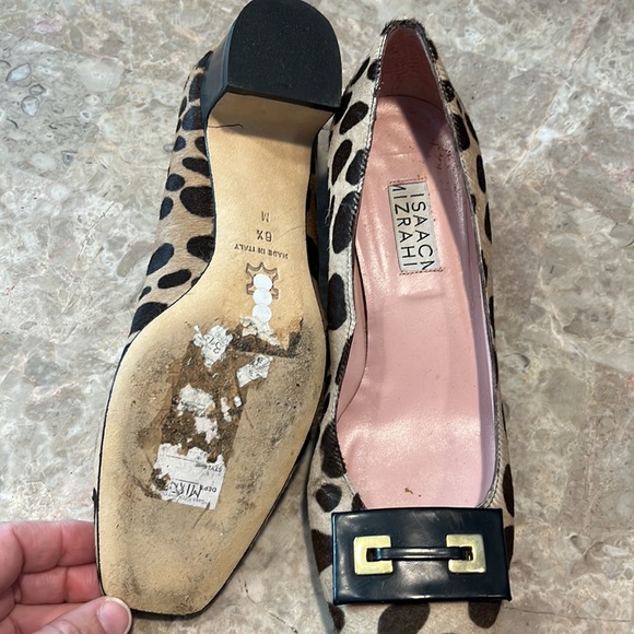 Isaac Mizrahi leopard print pumps - Picture 2 of 3